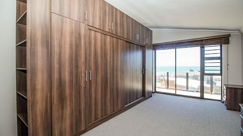 5 Bedroom Property for Sale in Jongensfontein Western Cape